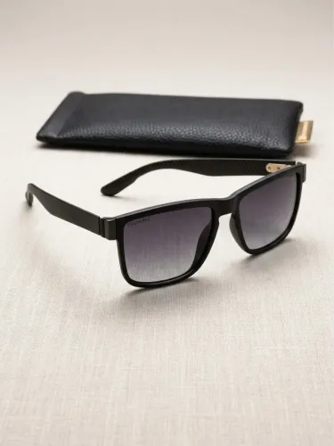 Óculos de Sol Matte Black Polarizado (Estilo Moderno)