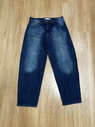 calça jeans baggy