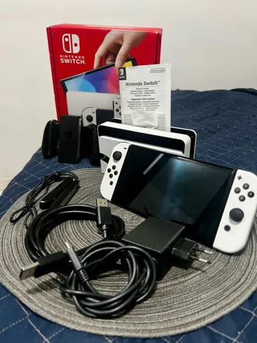 Nintendo suite semi-novo todos os componentes originais.