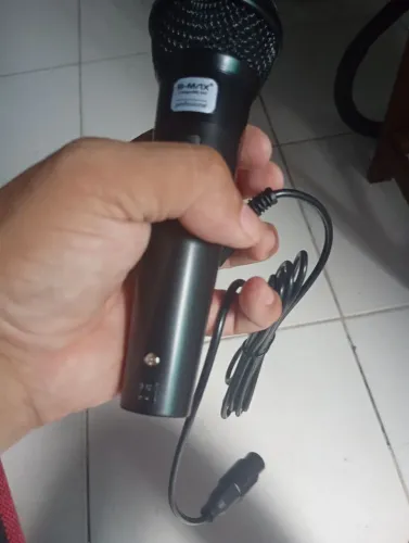 Microfone com fio P10