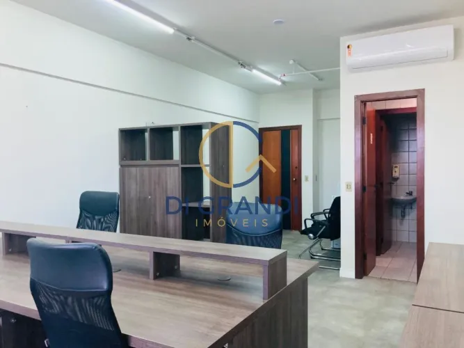 Sala Comercial no Centro de Campinas-SP: 1 Sala, 1 Banheiro, 35m² - Venda ou Locação.