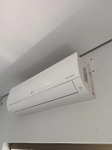 Ar condicionado Lg Dual Inverter 22000 btu
