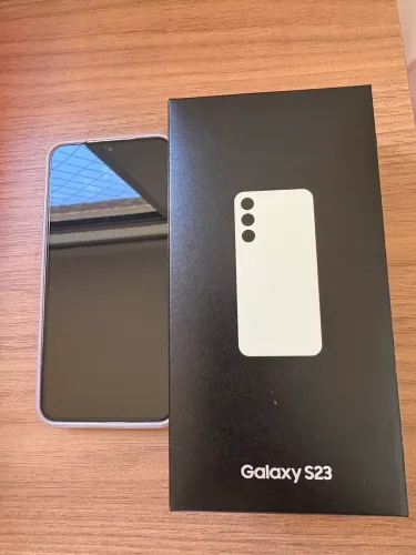 Smartphone Samsung Galaxy S23 5G, 256GB, 8GB RAM, Tela Infinita de 6.1" Dual Chip Creme