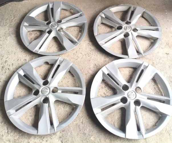 Calota Nissan kicks 