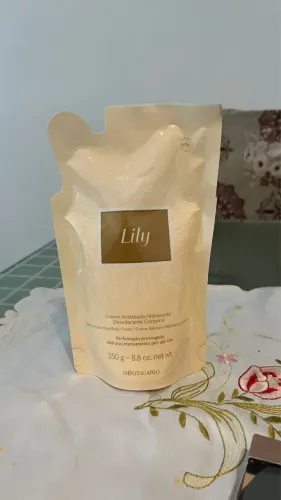 Refil hidratante Lily 250g