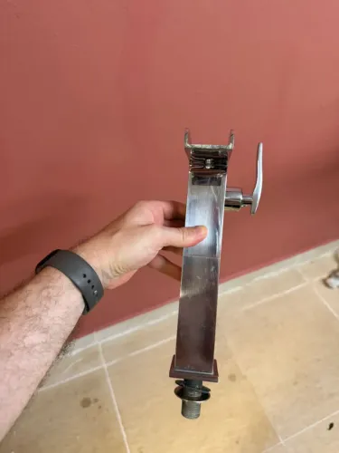 Torneira Monocomando Cascata Inox Escovado - Bica Alta Moderna