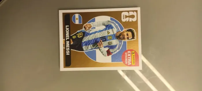 FIGURINHA LEGEND MESSI