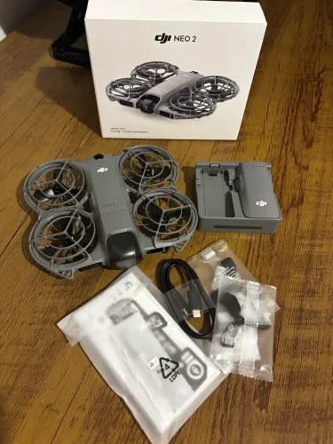 Dji neo 2 com bateria extra e hub de carregamento rápido