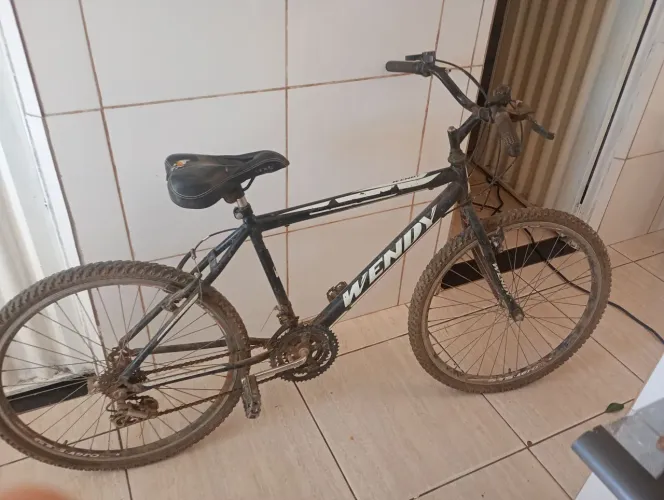 Bicicleta aro 26 Quase nova