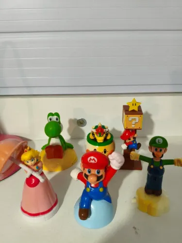 Bonecos Mario MC Donald's 2016
