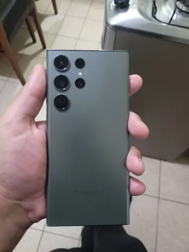 S23 Ultra 12gb ram 512gb arm (buds 2 pro junto)