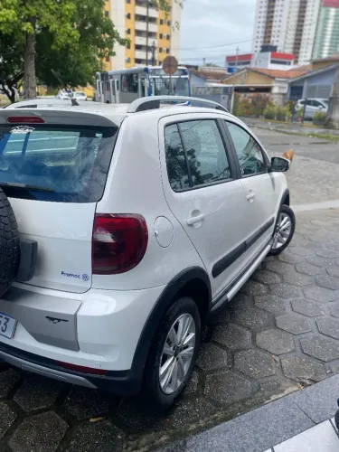 Volkswagen Crossfox 1.6 MI Total Flex 8V 5P 2013