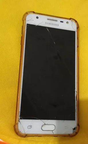 Samsung J7