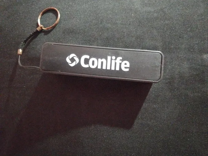 Carregador portátil conlife com chaveiro preto