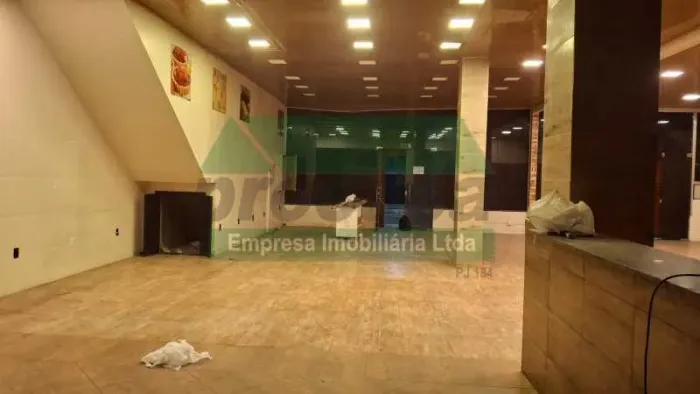 Salão : / Comercial / Betânia