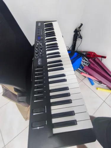 Teclado Controlador AMW 61 teclas semi
