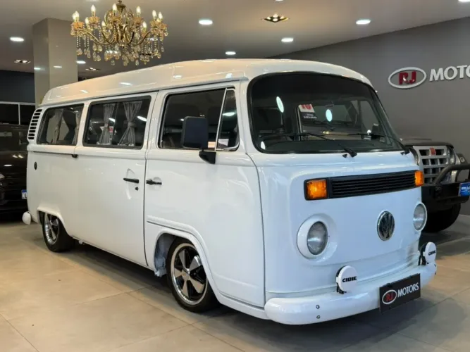Volkswagen Kombi Lotação 1.6 MPI (álcool) 2000