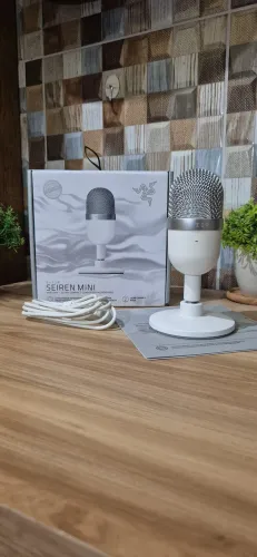 Razer Seiren Mini - Branco