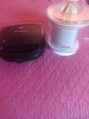 Sanduicheira e espremedor de frutas 100 os dois 