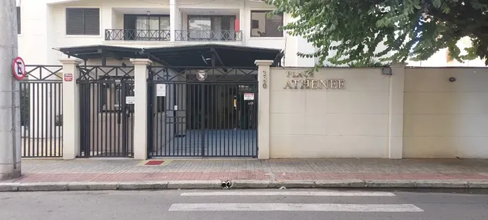 Apartamento mobiliado para aluguel com 82 metros quadrados com 3 quartos