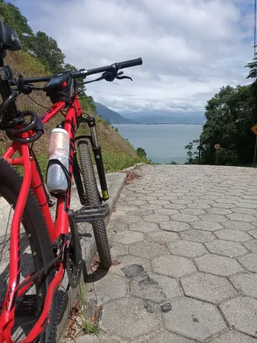 MTB Groove Ska 90 Aro 29 Shimano Deore 27v Freio Hidráulico