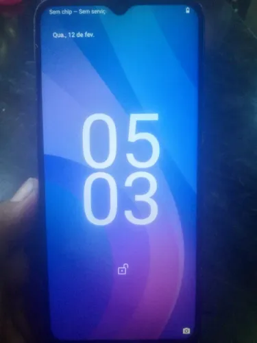 Celular Motorola E13 64gb tela nova