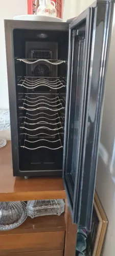 Adega brastemp 12 garrfas