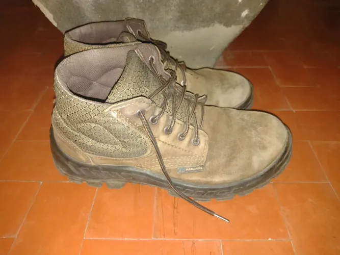 Bota de segurança marrom desapego