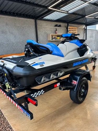 Jet-Ski Sea-Doo 170 Weke - 2025 com Carreta Rodoviária