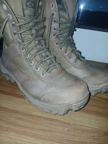 Bota militar tamanho 40