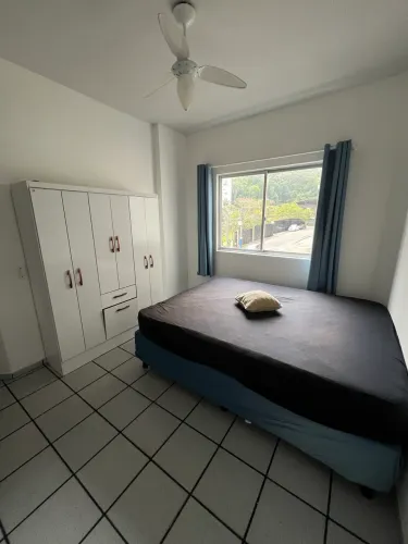 Alugo Quarto em Balneário Camboriú, para 1 pessoa