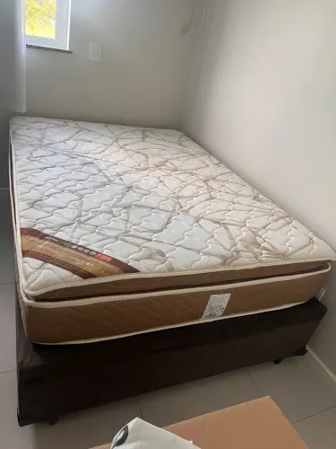 Colchão Ortobom e box bau