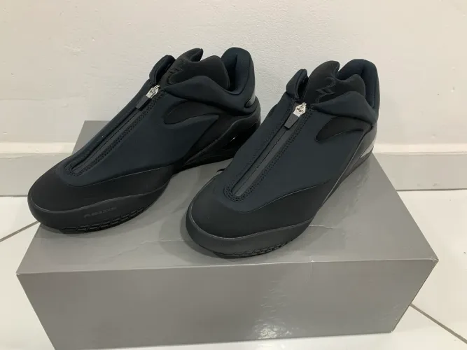 Shai 001 black