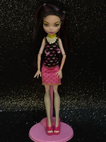 Draculaura creepateria monster high