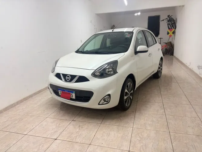 Nissan March SL 1.6 16V Flexstart 5P Aut. 2017