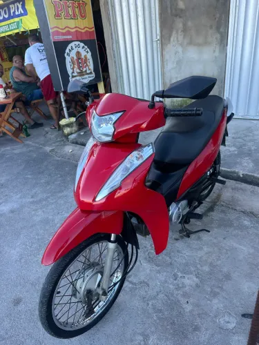 Honda biz 110i 2024, não precisa colocar em dia, só pegar e ser feliz!