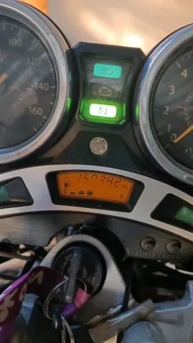 Moto está impecável só pega e anda nada a fazer 