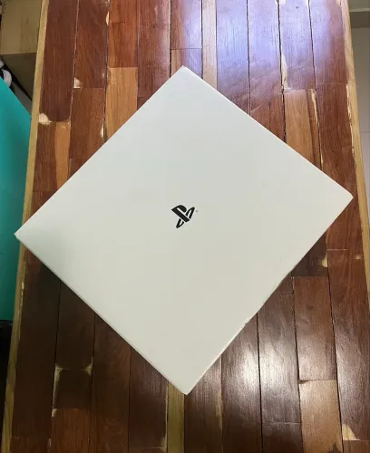 PS5 mídia Fisica com 2 controles 