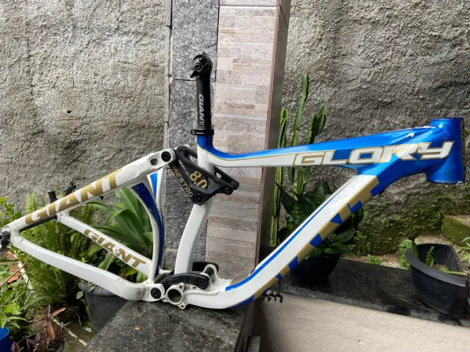 Quadro Giant Glory 8.0 2012
