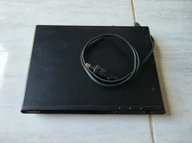 DVD Sony DVP-SR37 <br>sem controle<br>aceito oferta