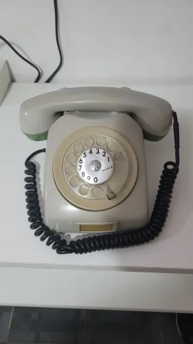Telefone antigo