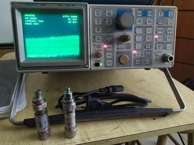 Tektronix 2710