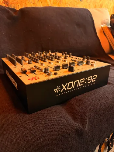 Mixer Allen & Heat XONE 92
