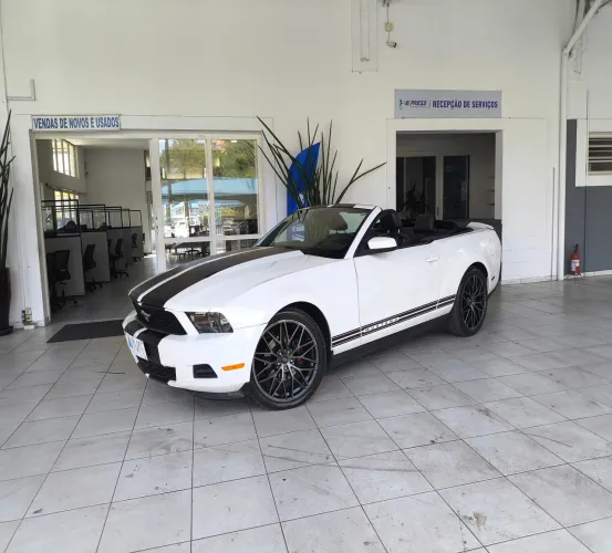 Ford Mustang 3.8 V6 Conv. 2011
