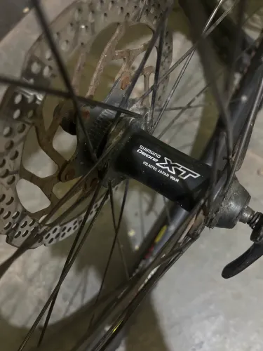 Par de Rodas Aro 26 Mavic 317 Disc + Cubos Shimano Deore XT (Leia Descrição)