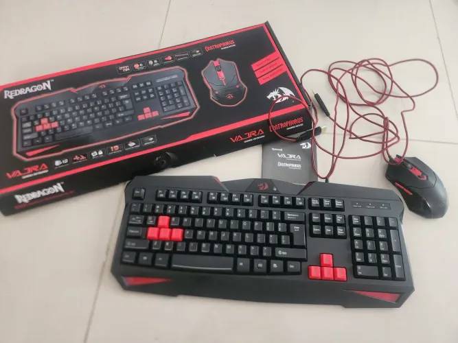 Kit Gamer Redragon S101-2 (Teclado Vajra + Mouse Centrophorus) - Completo na Caixa!