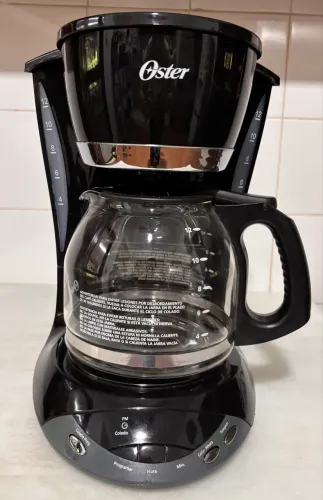 Cafeteira Elétrica Programável Oster - 127V (USADA)