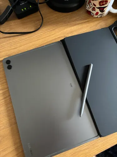 Tablet S9 FE + Sem marcas de Uso e tel 10.9