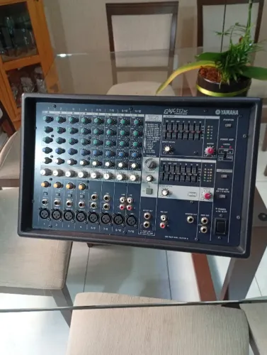 Cabeçote Mixer amplificado Yamaha EMX512sc como Novo