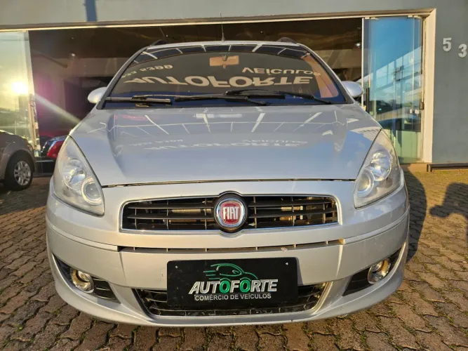 Fiat Idea Attractive 1.4 Fire Flex 8V 5P 2013